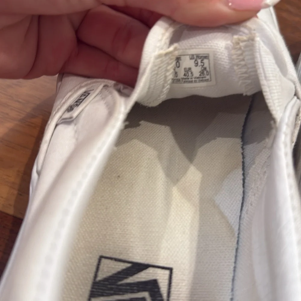 low rise slip on vans sizes 9.5 for women’s - Picture 3 of 3